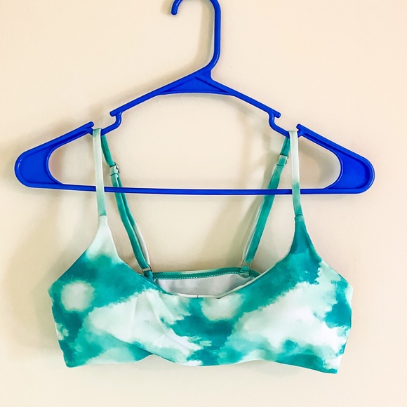 SHEIN Other - NWOT SHEIN bikini top 🦋